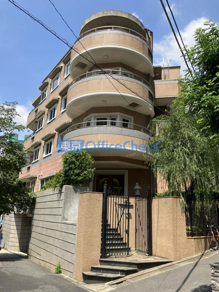 Ｉ．Ｗ．Ｐｌａｃｅ Ａｏｂａｄａｉ