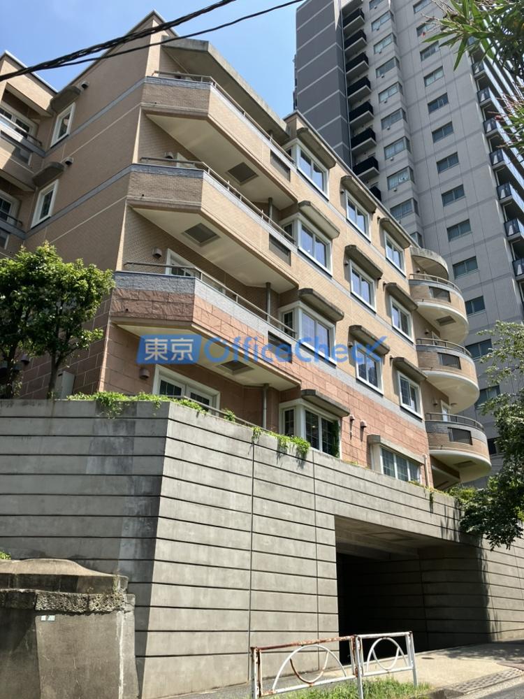 Ｉ．Ｗ．Ｐｌａｃｅ Ａｏｂａｄａｉ