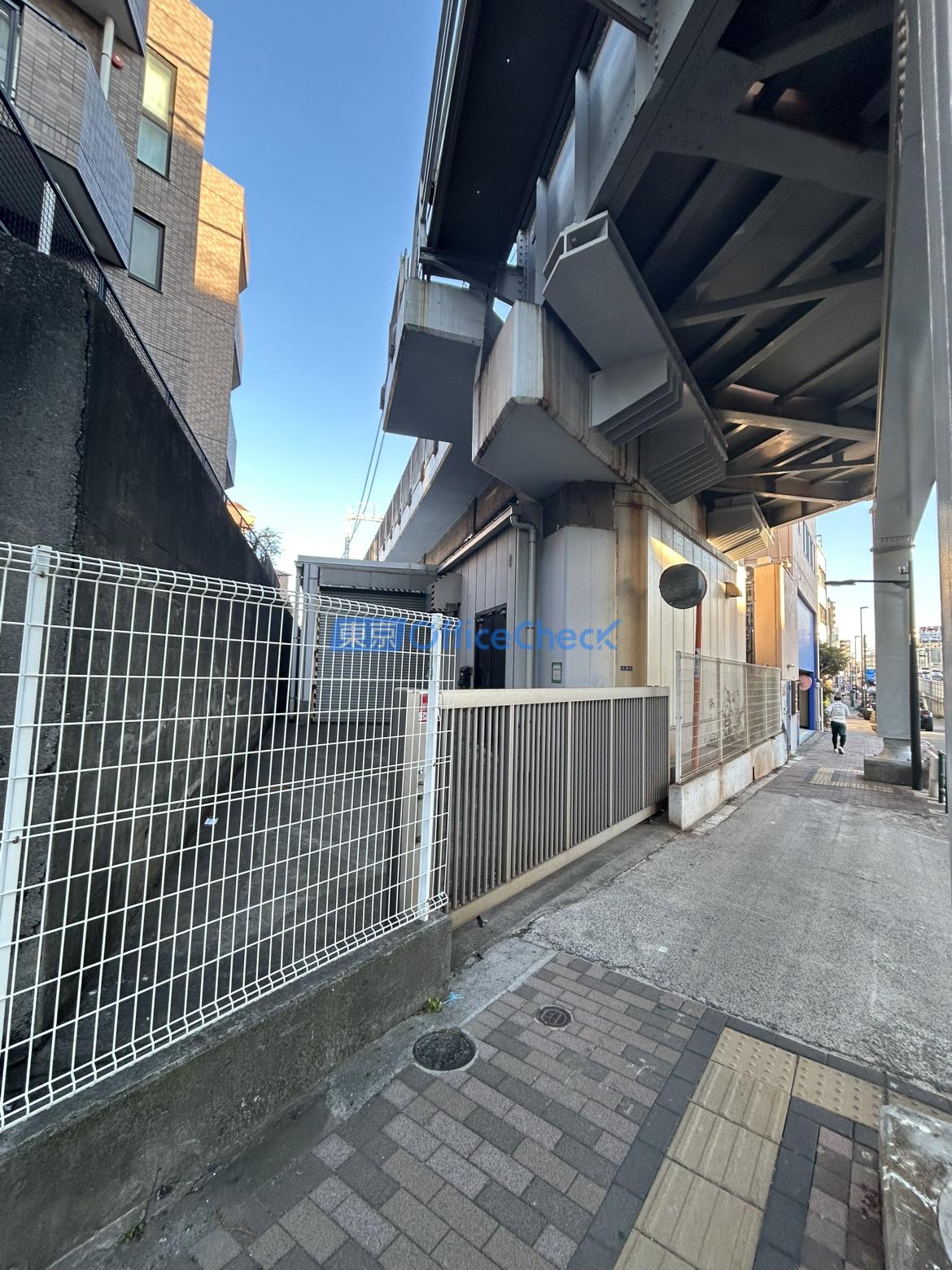 大井町北千束高架下建物