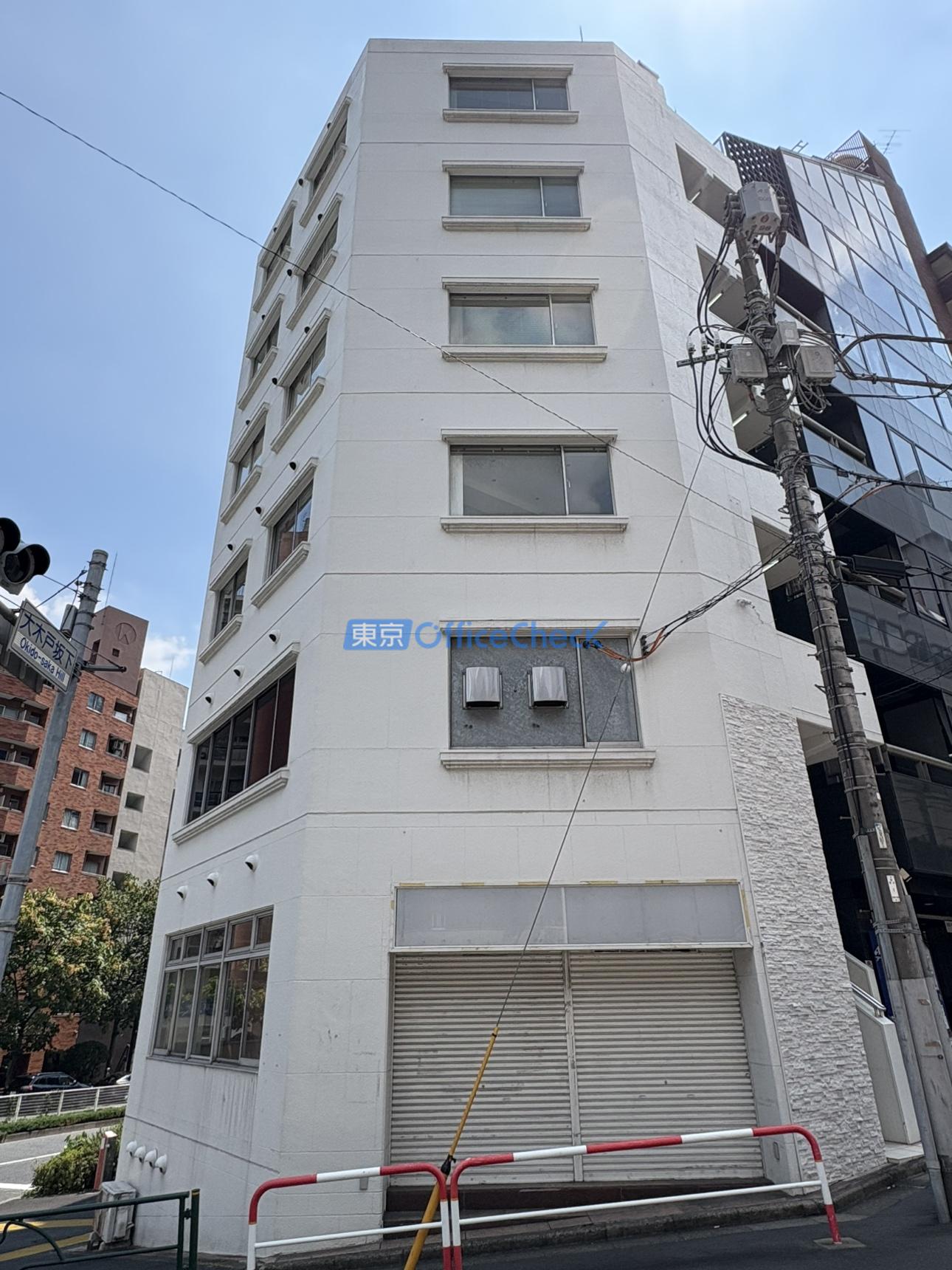 DeLCCS新宿御苑ビル