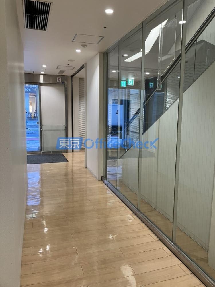 メットライフ新宿スクエア