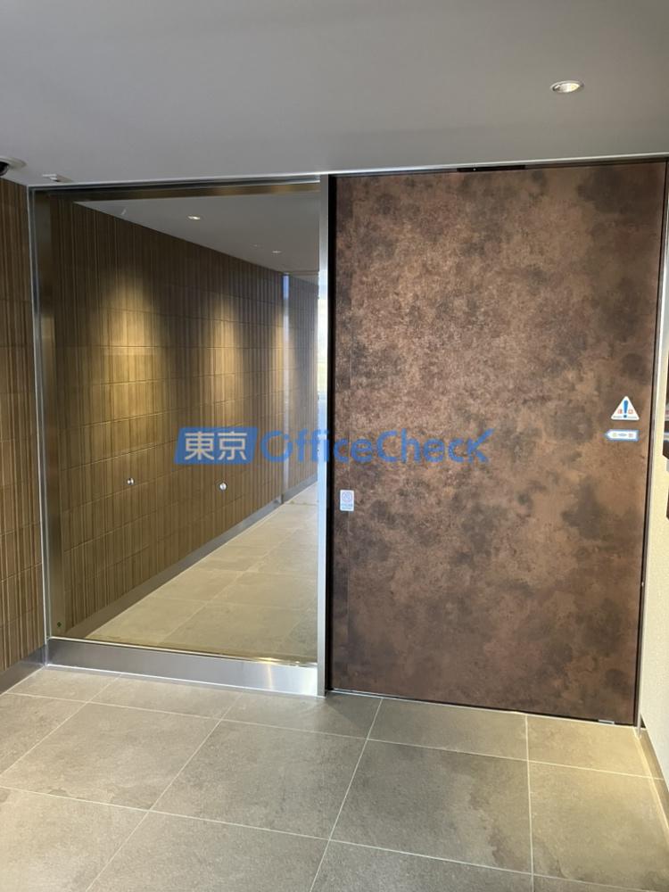 Ｄａｓｈ Ｌｉｖｉｎｇ Ｋｉｂａ