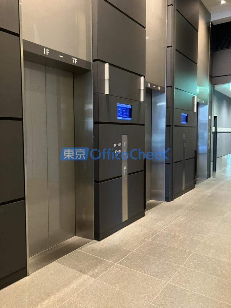 六本木ヒルズクロスポイント