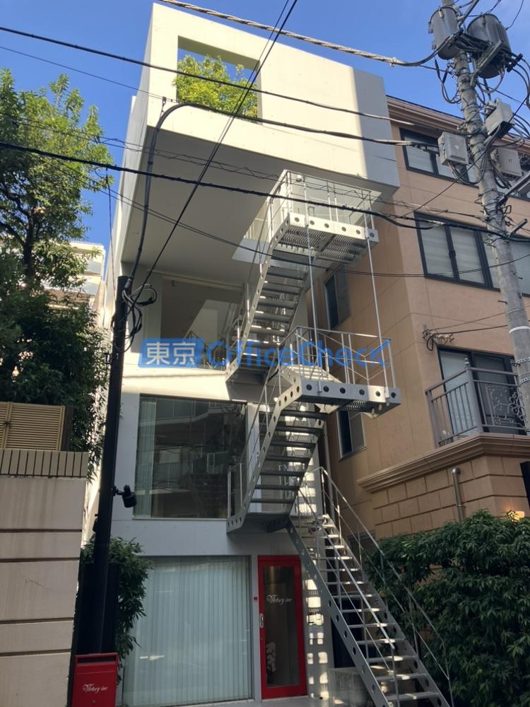 Ｖｉｃｔｏｒｙ Ａｏｙａｍａ