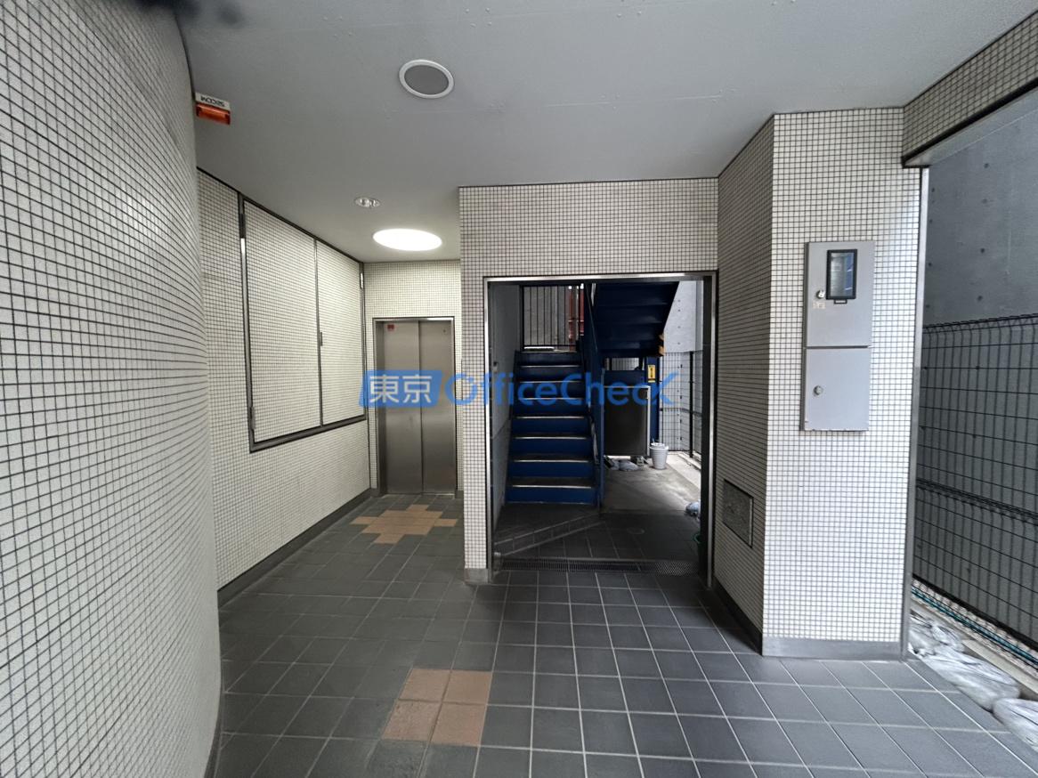 パレスピアビル