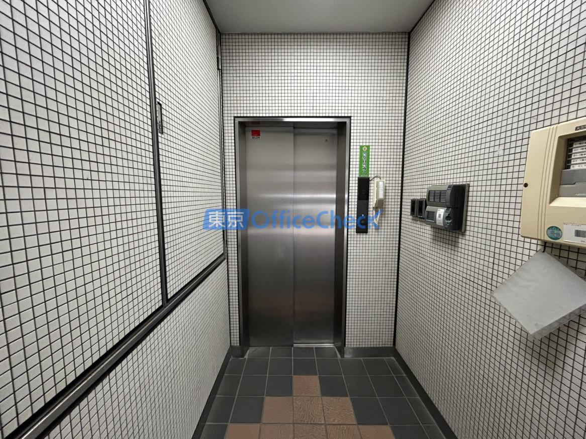 パレスピアビル