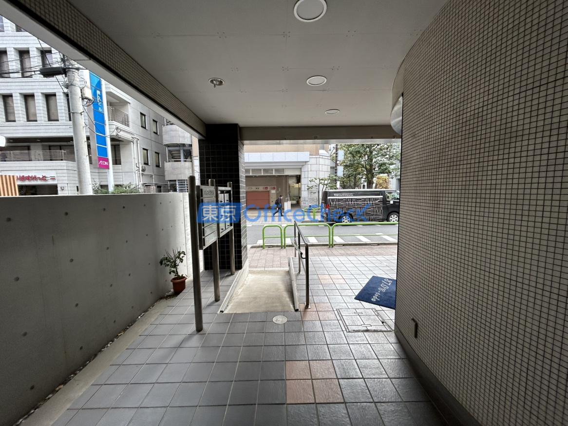 パレスピアビル