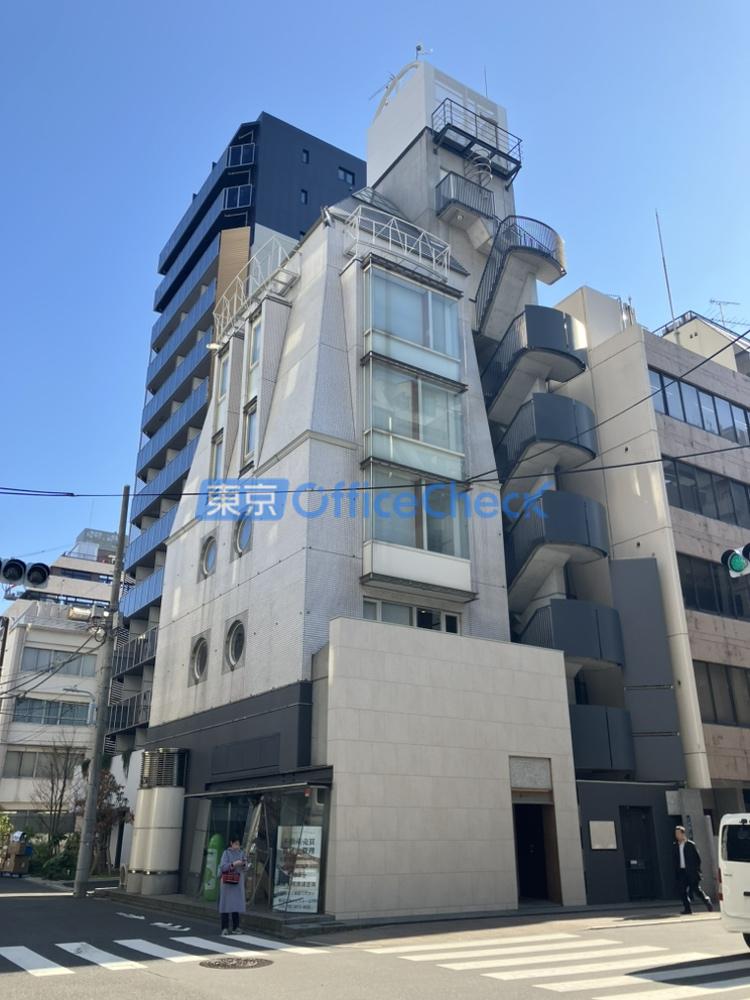 Ｍ.ＢＡＬＡＮＣＥ ＵＥＮＯ ＥＡＳＴ