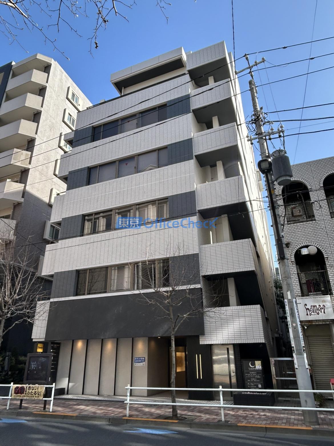 四谷三栄町スクエア