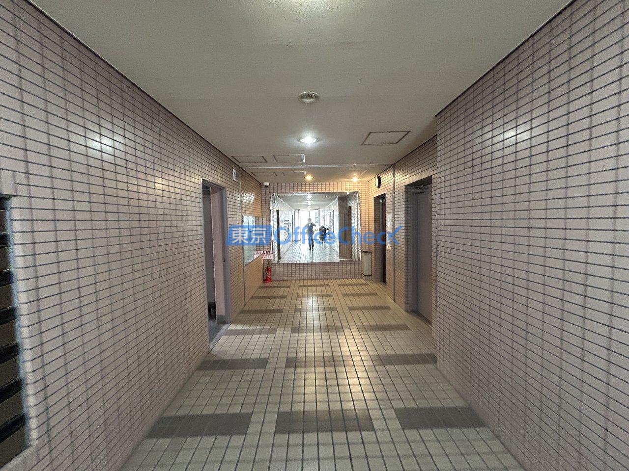 オークビルディング