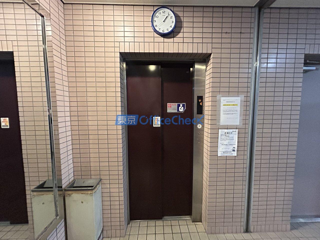 オークビルディング