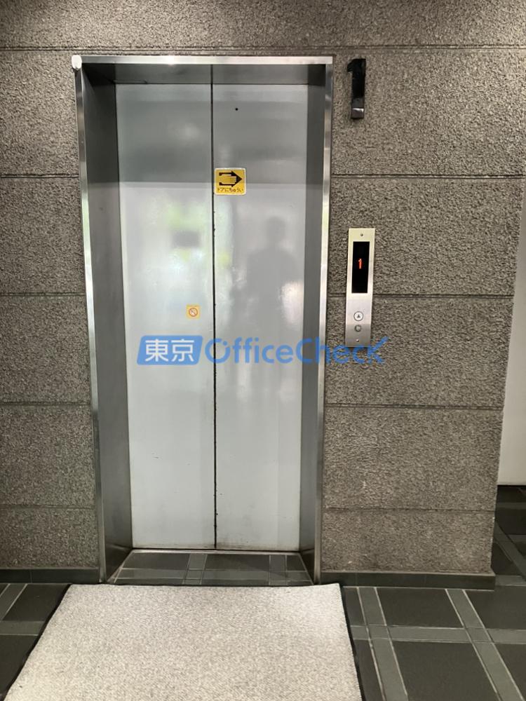 麹町駅プラザ
