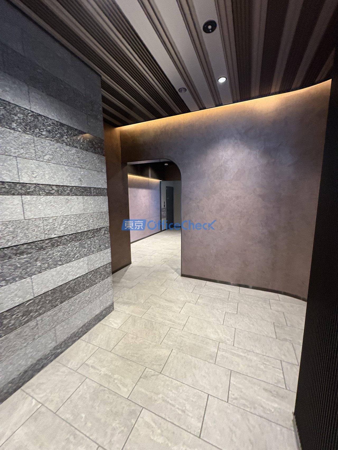 ＣＲＡＮＥ ＣＯＲＮＥＲ