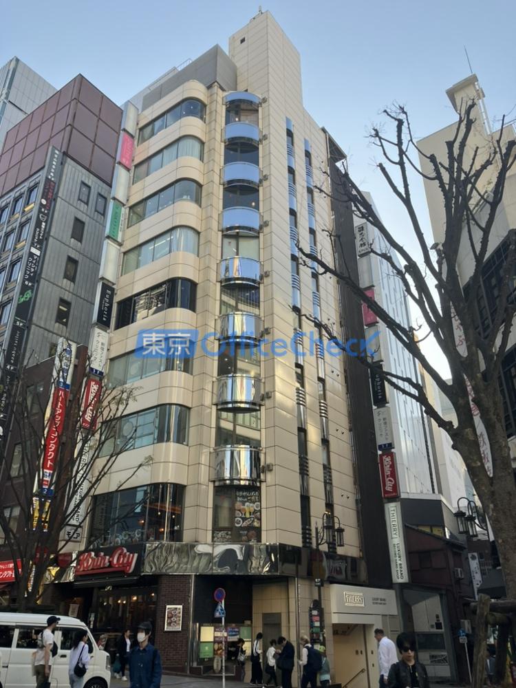 新宿モアビル