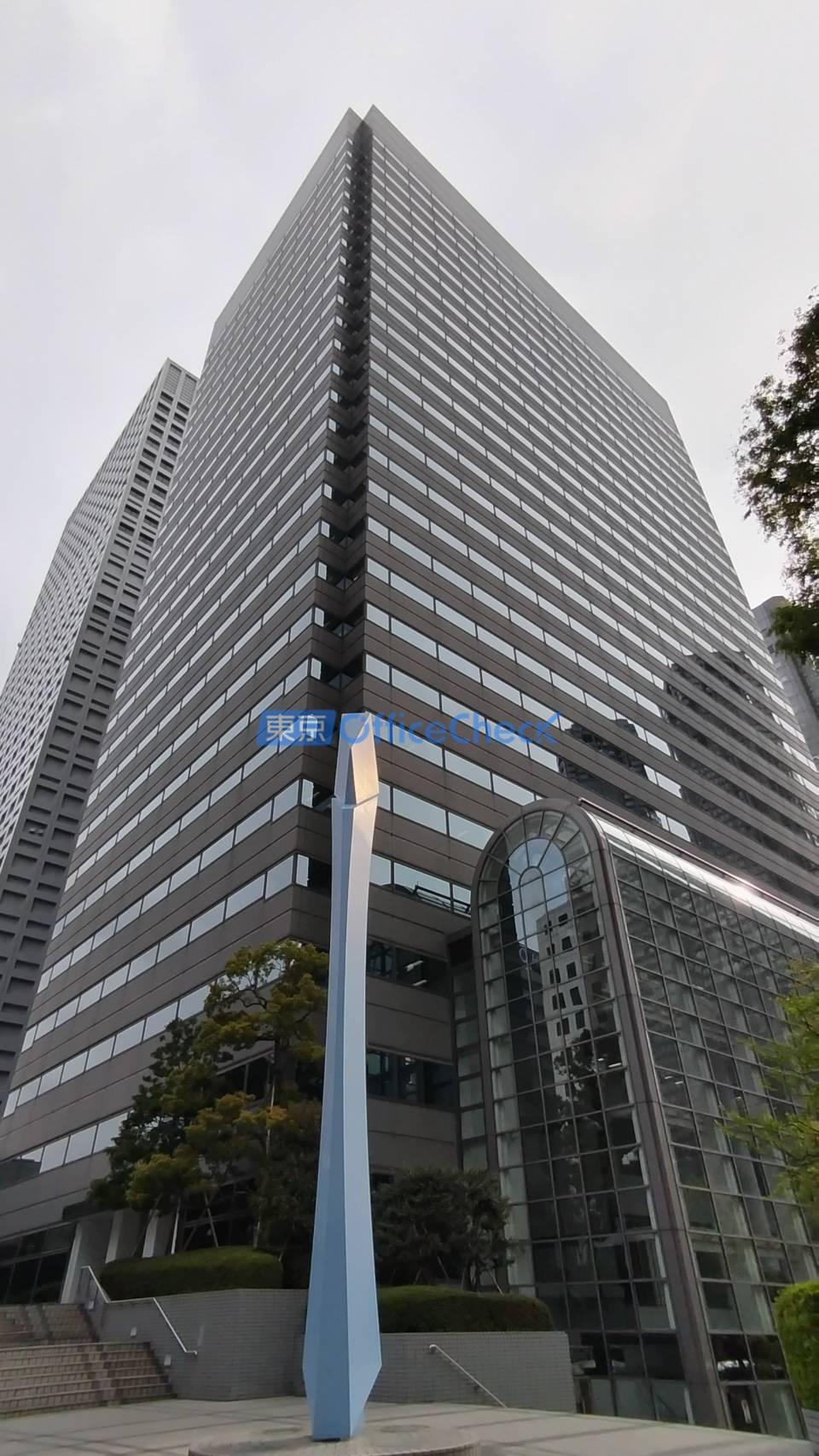 新宿モノリス
