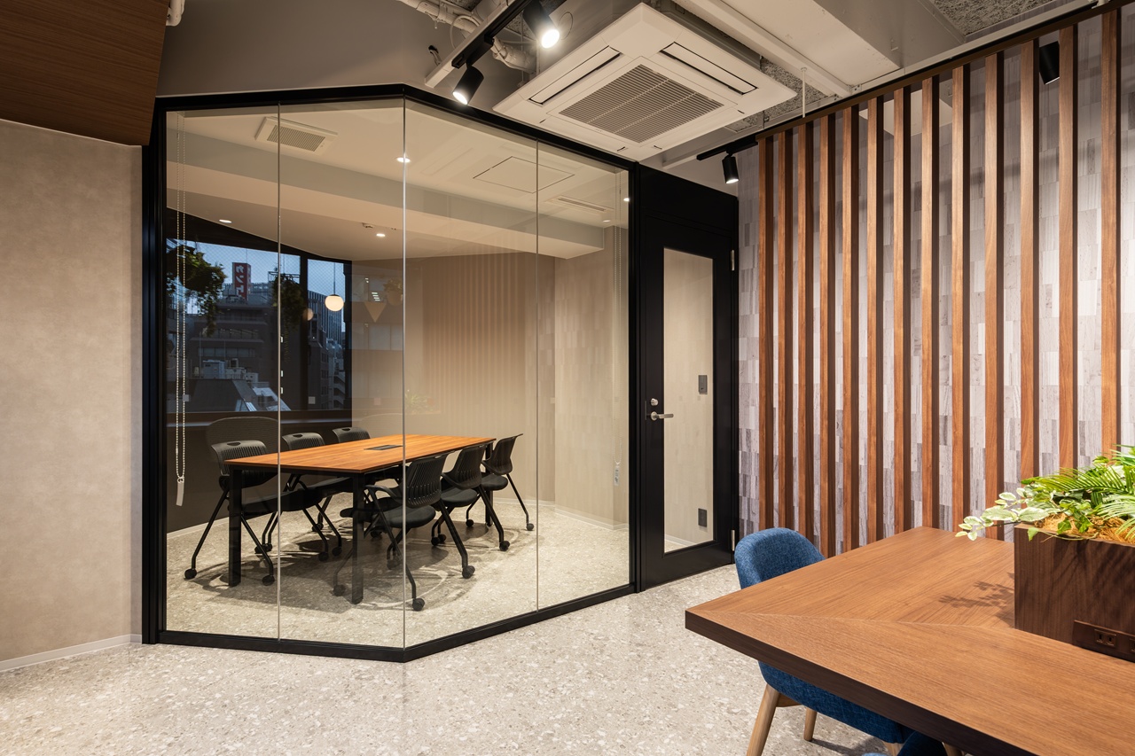 Ｓ-Ｇｌａｎｚ ＫＵＤＡＮ ＢＬＤ.