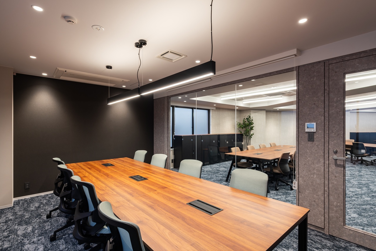 Ｓ-Ｇｌａｎｚ ＫＵＤＡＮ ＢＬＤ.