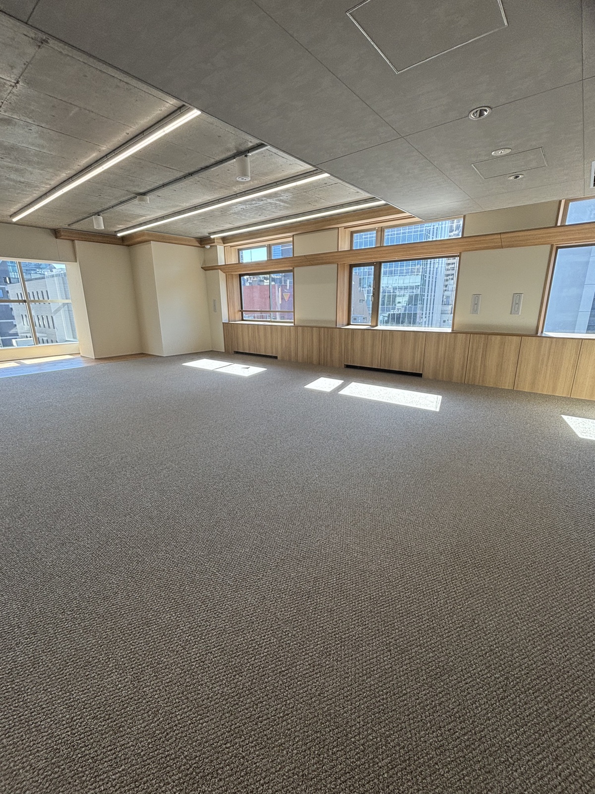 ＡＳＯＯＭ新橋