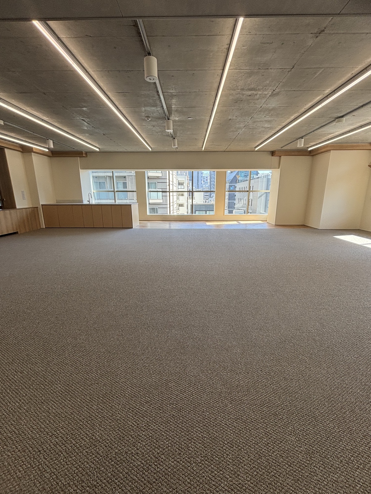 ＡＳＯＯＭ新橋