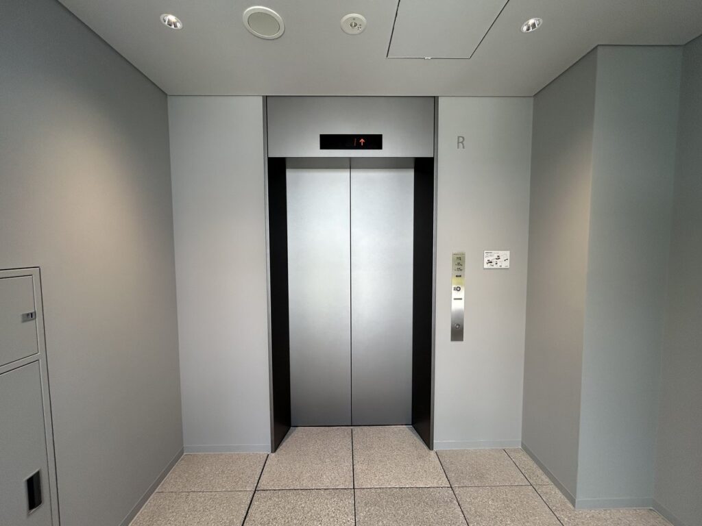 ソラス神保町 28