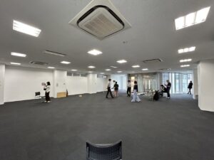 luminous-building-4f 02