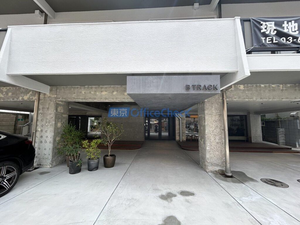 B TRACK（ビートラック）301 37