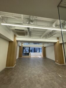 銀座スクエア2階 11