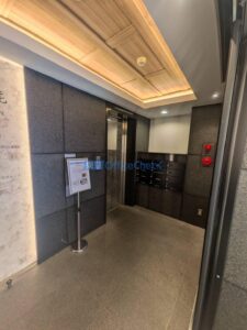 麹町晴花ビル4階 18